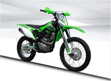 4-taktiline enduro mootorratas